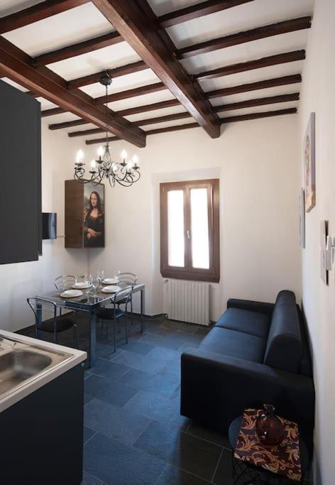 Apartamento Casa Del Borgo Antico Poggibonsi Exterior foto