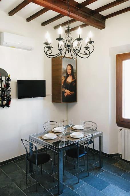 Apartamento Casa Del Borgo Antico Poggibonsi Exterior foto