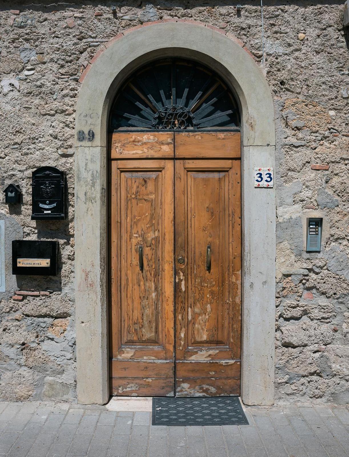 Apartamento Casa Del Borgo Antico Poggibonsi Exterior foto